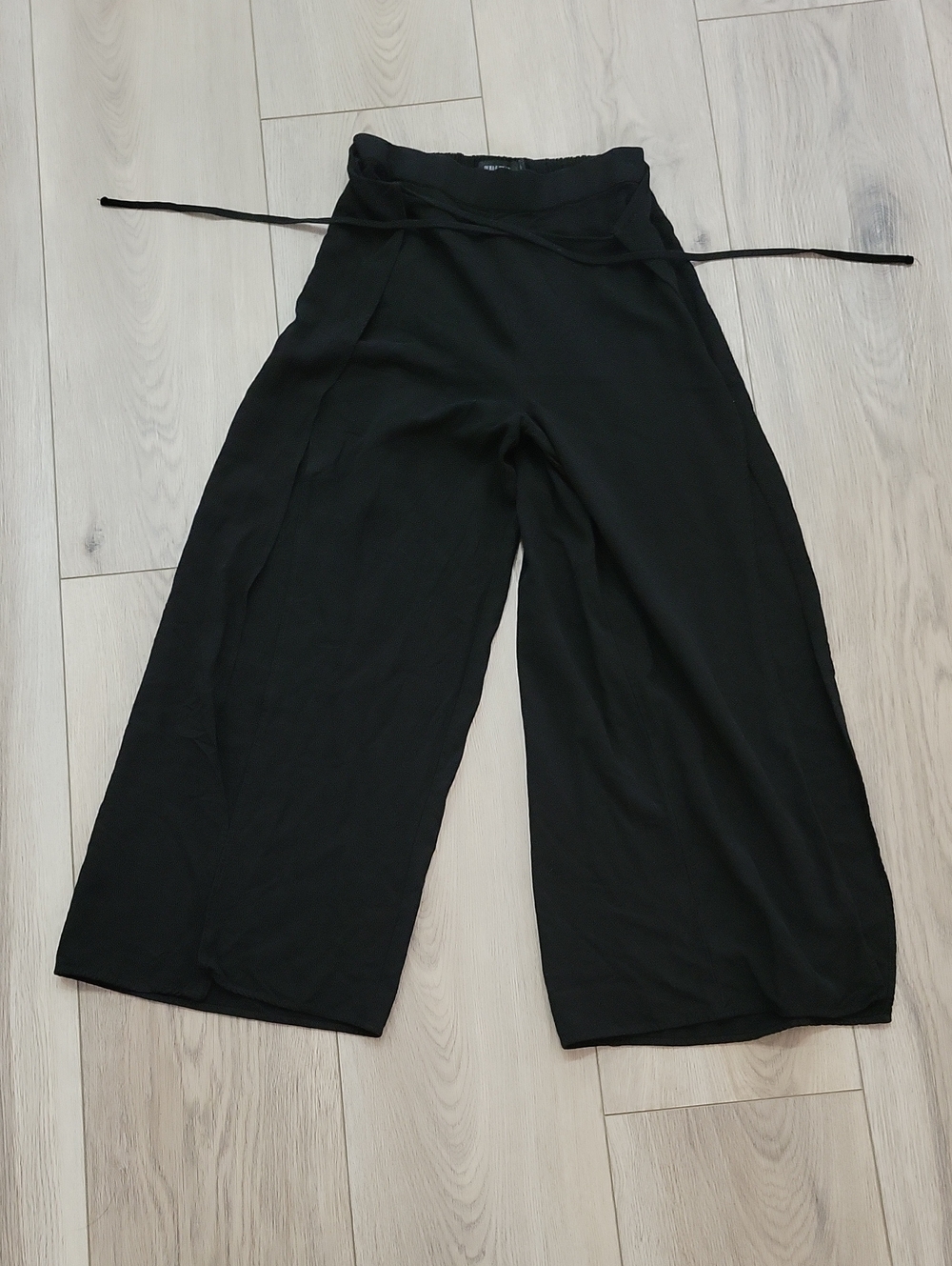 Pull&Bear Black Wide-Leg High-Waist Trousers